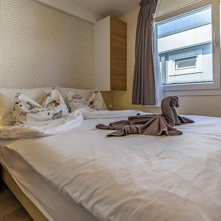 Mobile Superior-9 By Interhome Pola