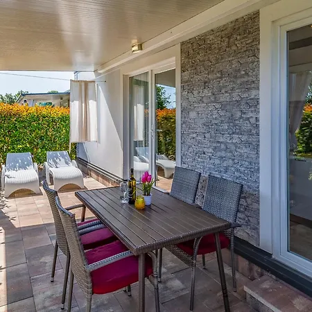 Mobile Superior-9 By Interhome Casa vacanze Pola