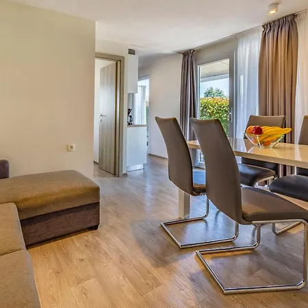 Casa de Férias Superior-9 By Interhome *